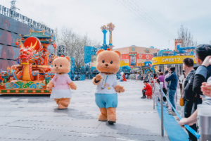 北京欢乐谷国潮文化节启幕 奏响20周年生日序曲缩略图