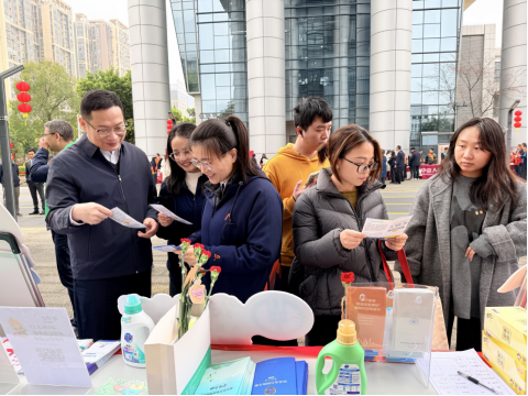 农银人寿福建分公司举办“数字高新守权益 消保护航新经济”“3·15”金融消费者线下宣教活动插图2