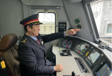 让“津旅时光”成为百姓“幸福时光”——清明坚守铁道线 旅客安心踏归途_商业头条网