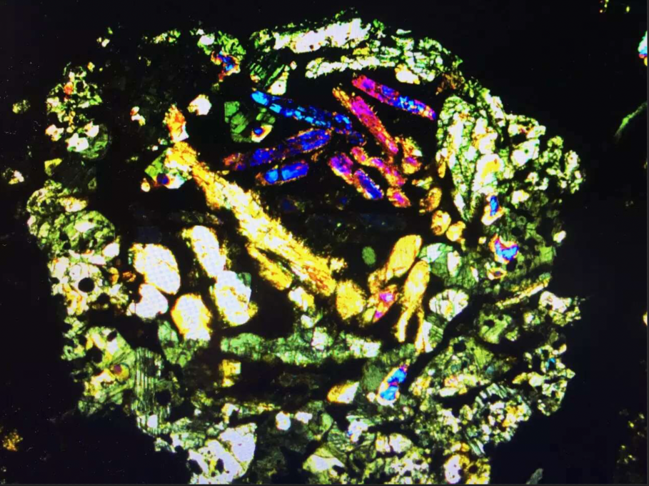 我国科技人员揭秘44.8亿年的“太阳系活化石”插图