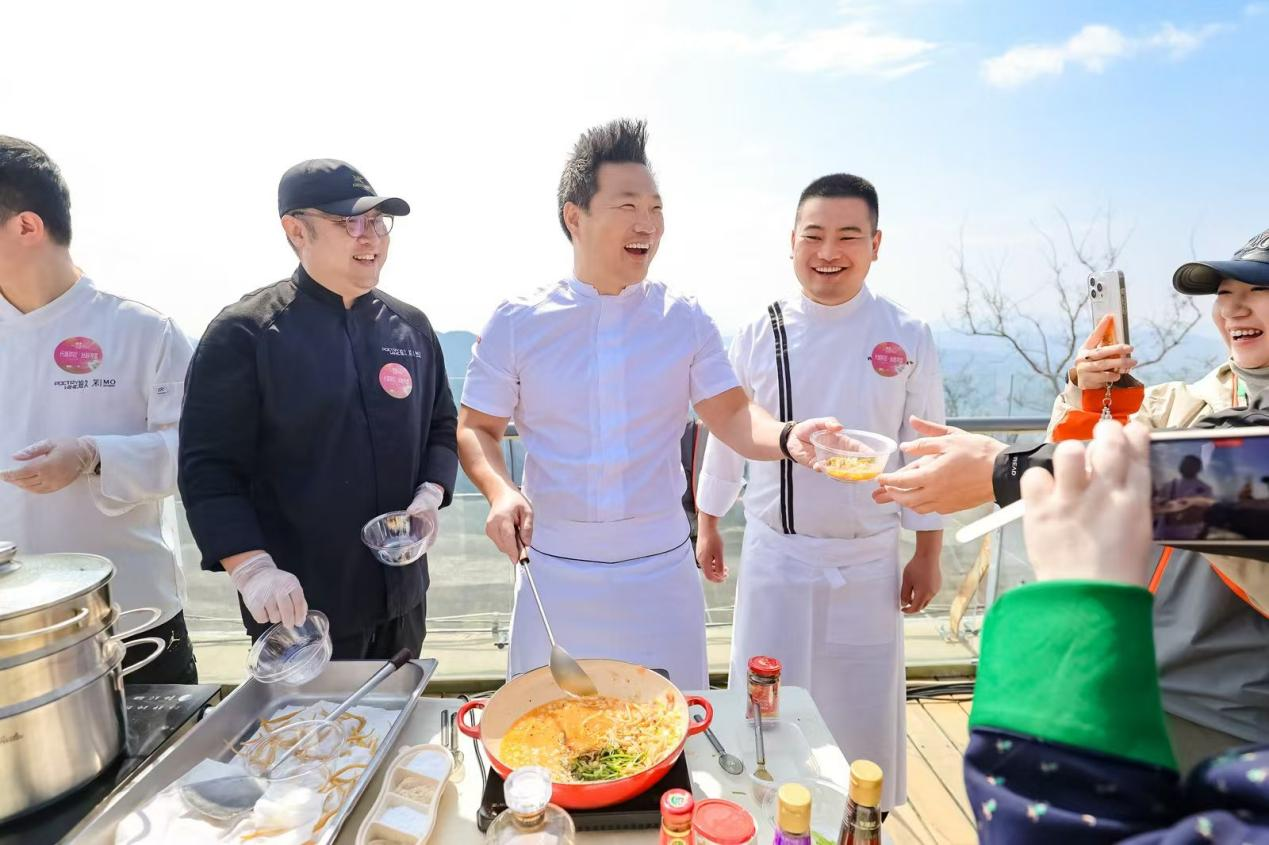 长城茶会•寻味丝路:“味觉丝路”在慕田峪圆满收官插图4 长城茶会•寻味丝路:“味觉丝路”在慕田峪圆满收官插图4