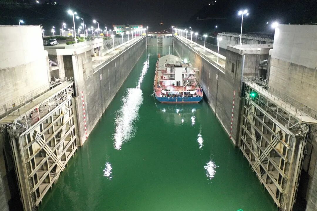 三峡南线船闸完成2026年计划性停航检修恢复通航插图