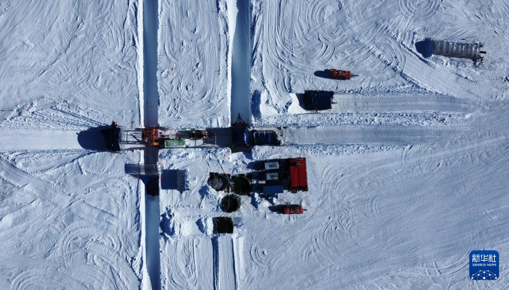 新华鲜报|历时160天 第42次南极考察“雪龙”号“凯旋”插图1