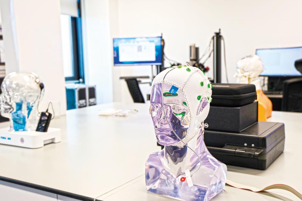 上海浦东：解锁脑机接口“全球首证”——加速育成生物医药“热带雨林”插图