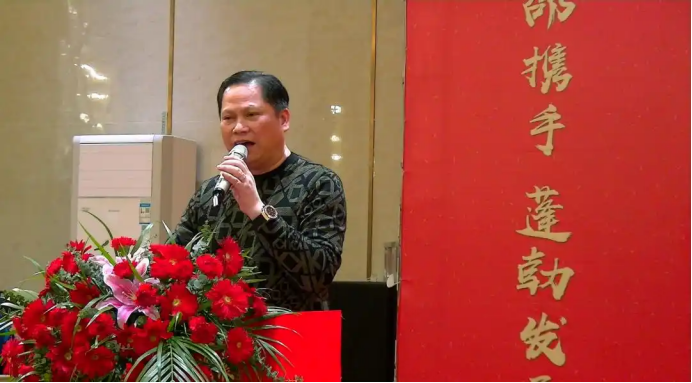 闽商深耕资江畔 廿八载赤诚筑湘情——记邵阳市福建商会会长李国龙插图